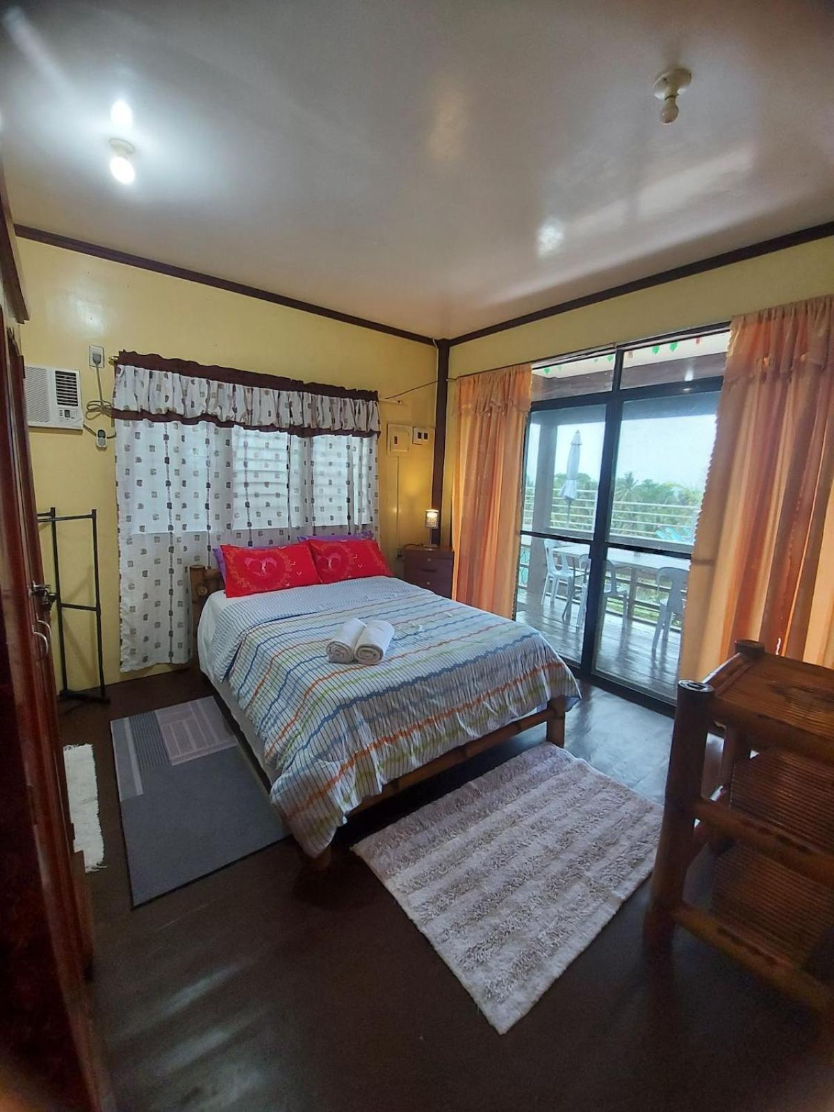 Island Samal Overlooking View House With Swimming Pools San Antonio  Exterior foto